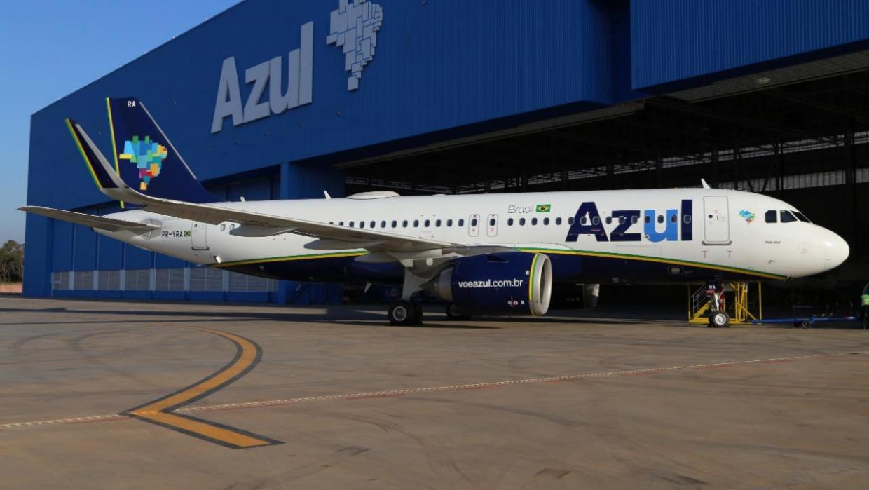 Companhia aérea Azul está oferecendo vagas de emprego em 30 cidades brasileiras para Agente de Aeroporto